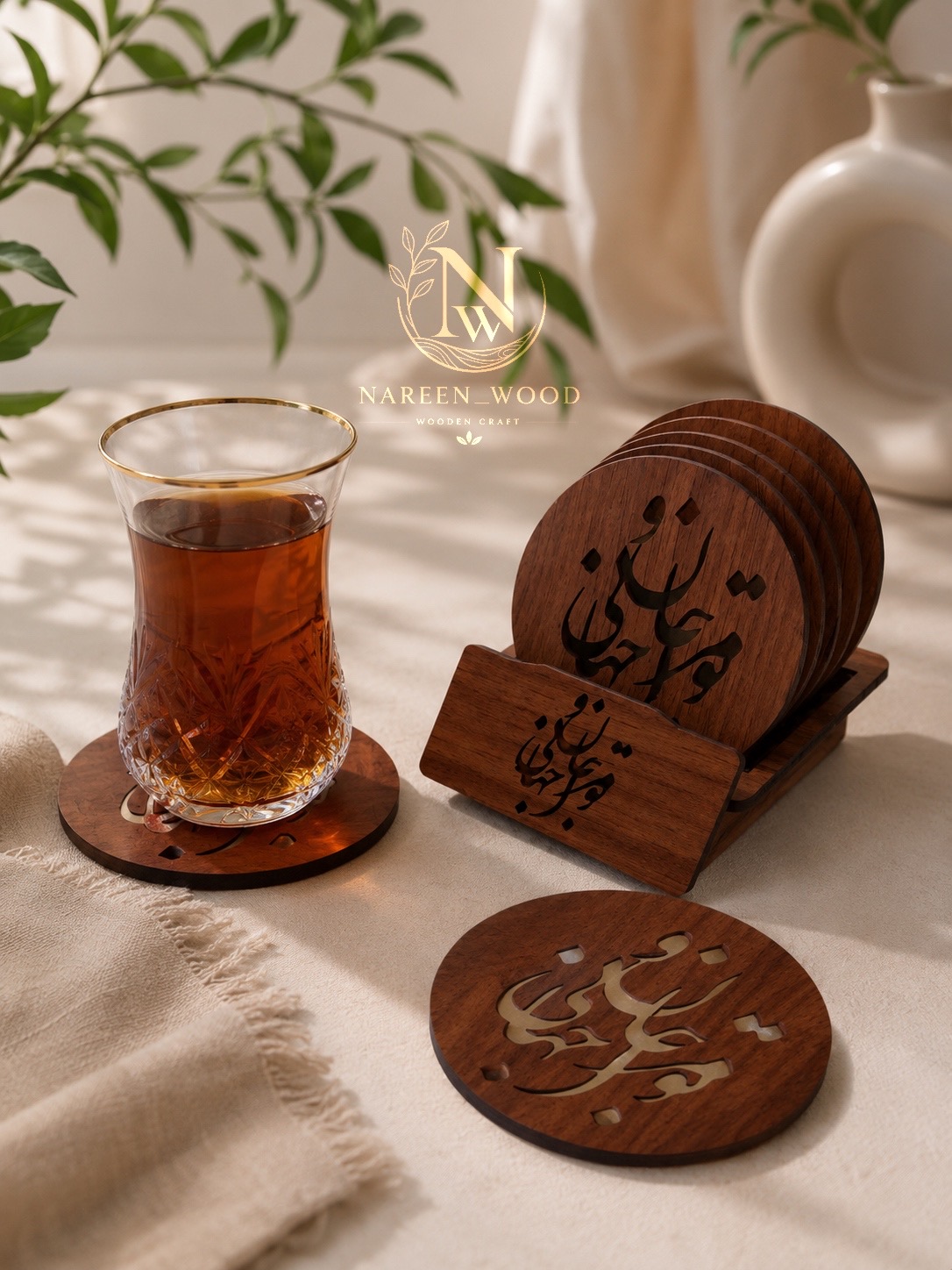 ست ۶تایی زیر لیوانی چوبی طرح «جان و‌جهان»