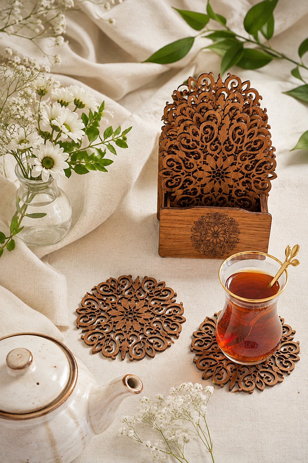 ست ۶تایی زیر لیوانی چوبی طرح گل ریز نقش